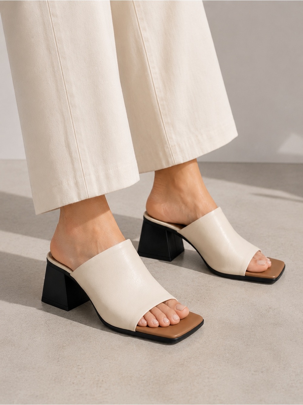Zara Leather Square Toe Block Heel Mules EU39 Cream Ivory Minimalist